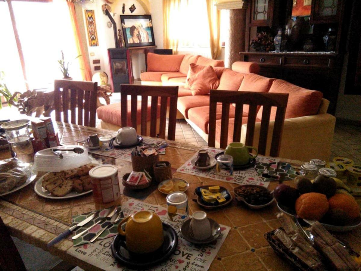 Casa D' Artista B&B Ozieri Eksteriør billede